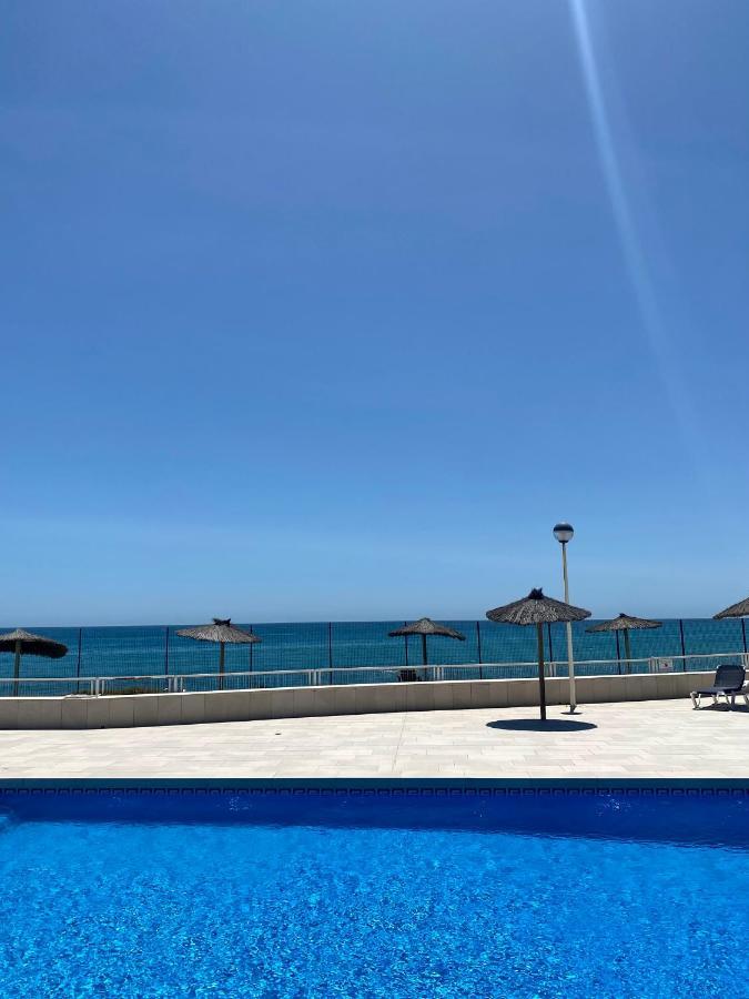 Sunshine Beach Front Complex, Wifi, Modern Касарес Экстерьер фото